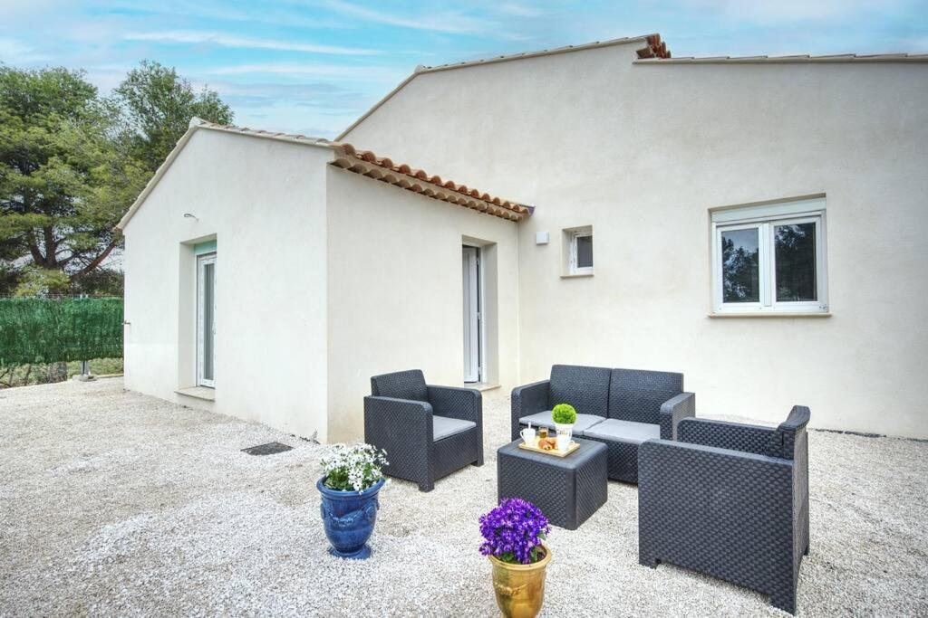 Appt P2 De 1 A 6 Pers A Rognac Apartment Bagian luar foto